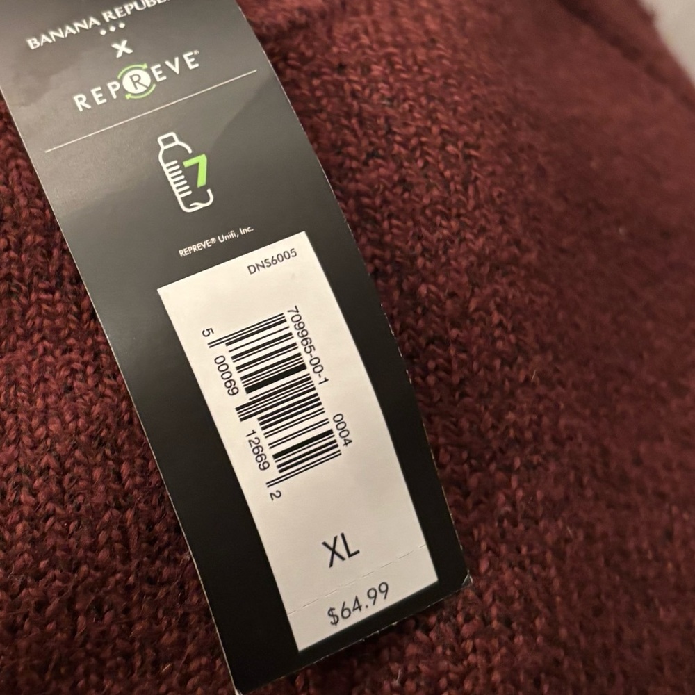 New Banana Republic Merlot XL sweater with tags.